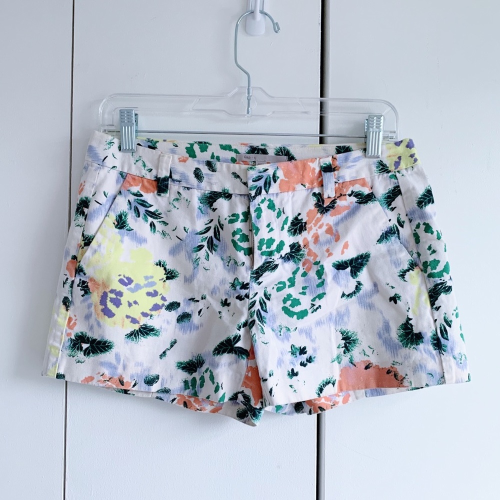 🌻Floral shorts🌻 summer time! 🌻